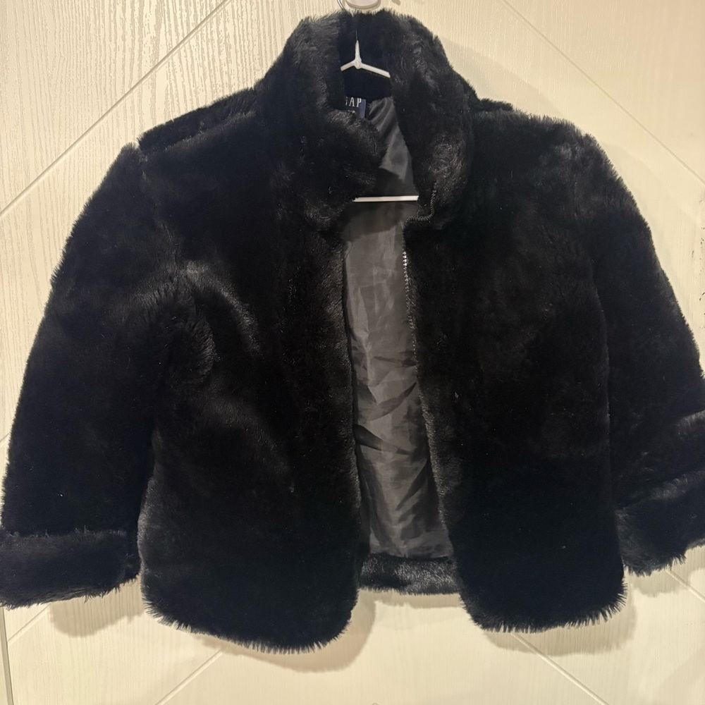 GAP Black Faux Fur Coat‎ Girls 5/6 / Luxury/ Party/Glam